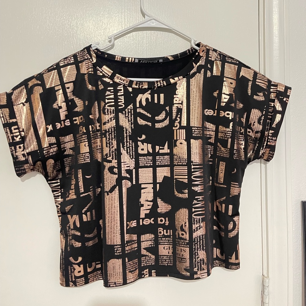Gold, metallic crop shirt